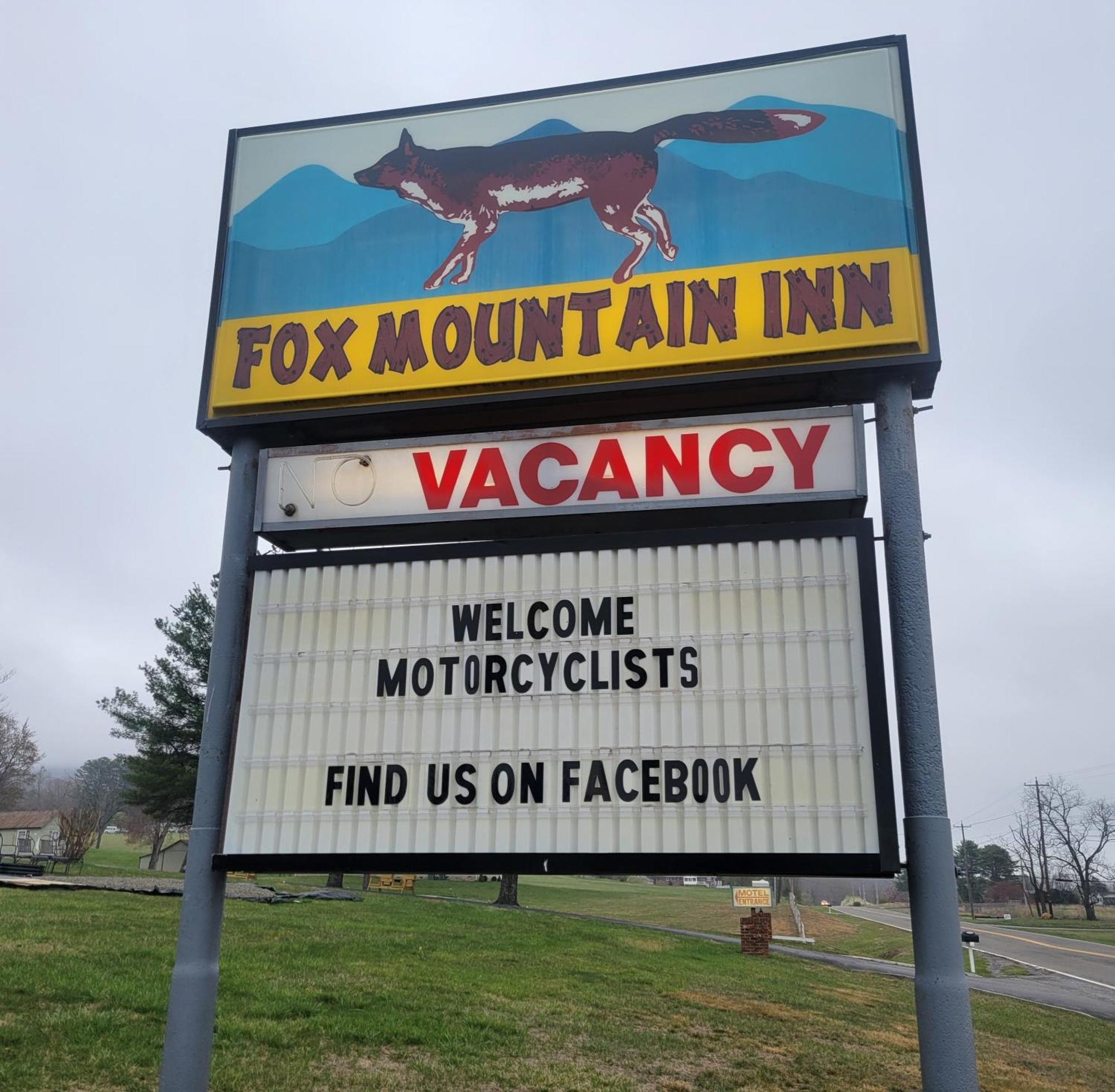 Fox Mountain Inn Max Meadows Eksteriør bilde